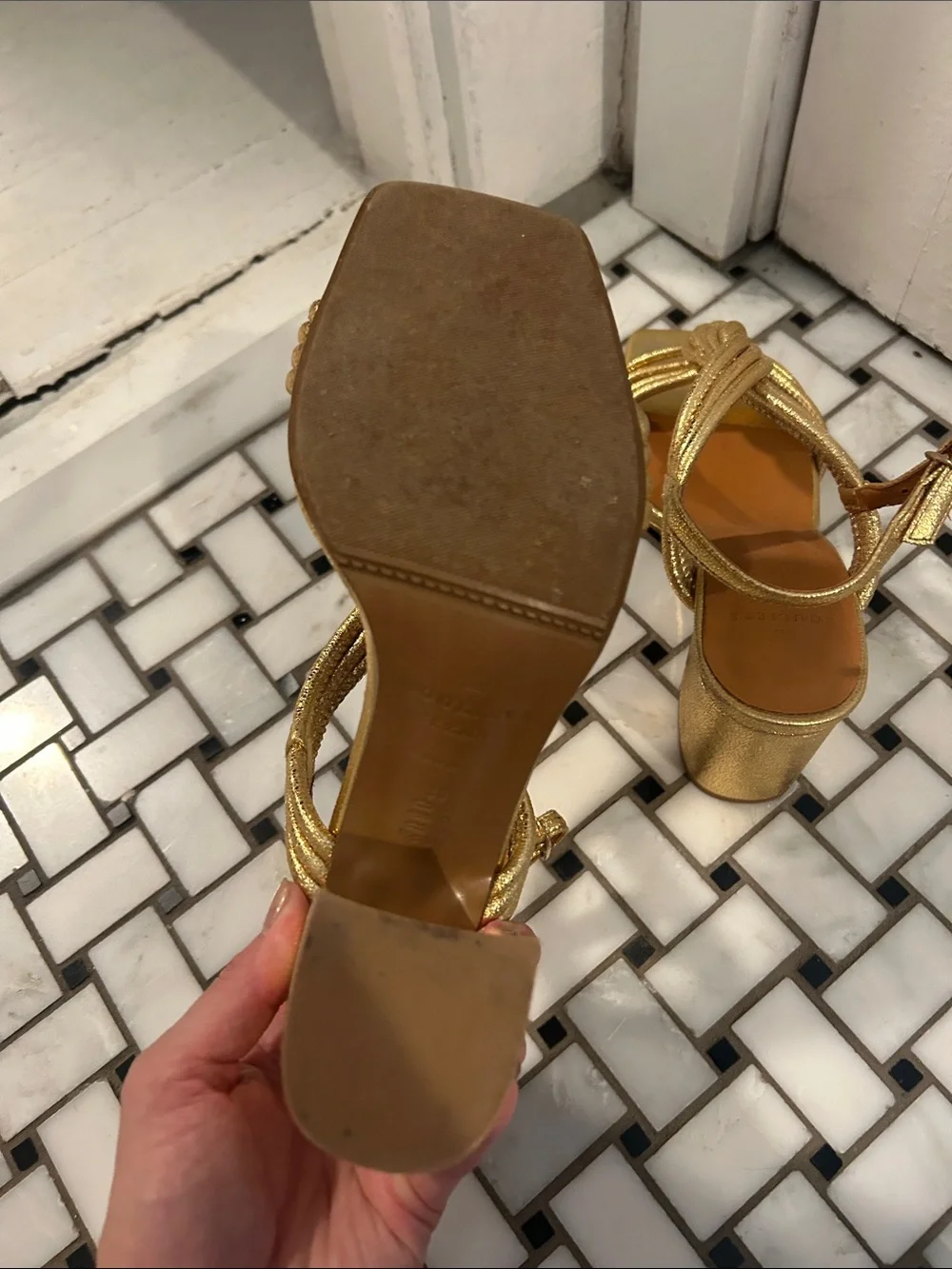 Sezane elegant gold